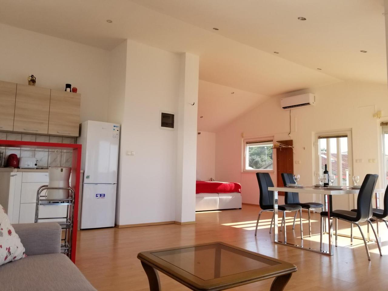 Villa Malo Misto Primošten Exterior foto